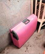 Volle koffer met dames kleding maat XS en S en M, Hard kunststof, Minder dan 50 cm, Ophalen of Verzenden, Zo goed als nieuw