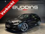 BMW 1-serie 118i High Exe Ed | M-sport | CarPlay | Leder, 65 €/maand, Gebruikt, Zwart, Bedrijf