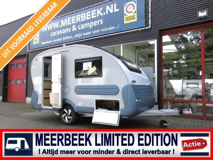 Adria Action 361 LH 2440,= KORTING INCL MOVER + PANORAMARAAM, Caravans en Kamperen, Caravans, tot en met 2, 750 - 1000 kg, Rondzit