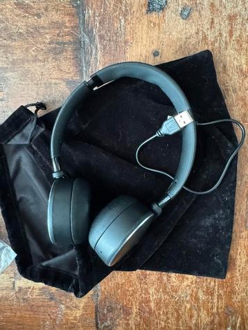 Zgan AKG bluetooth koptelefoon met extra nieuwe oordchelpen beschikbaar voor biedingen