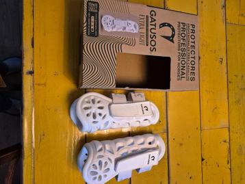 Peesbeschermers Gatusos extra light L ( voorbenen) beschikbaar voor biedingen