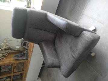 Zeer mooie en nette xooon fauteuil  beschikbaar voor biedingen