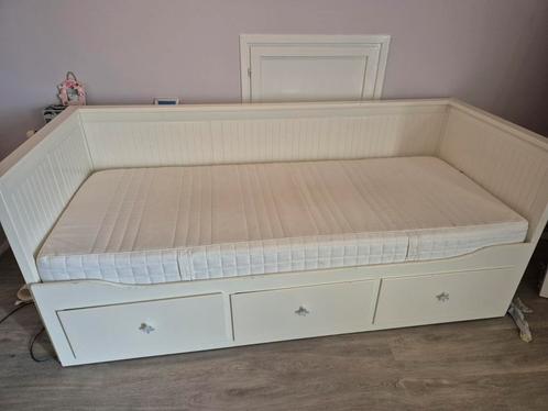 Bed ikea Hemnes 80 x 200 met 17 cm dik matras, Huis en Inrichting, Slaapkamer | Bedden, Gebruikt, Eenpersoons, 80 cm, 200 cm, Hout