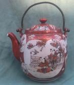 Japans Kutani porselein theepot met zotjes, Antiek en Kunst, Ophalen of Verzenden