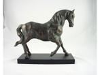 Nieuw beeld brons paard op plateau 30 cm H., Ophalen of Verzenden