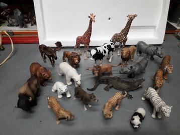 SCHLEICH COLLECTIE met 21 WILDE DIEREN I.Z.G.STAAT voor 60 E beschikbaar voor biedingen