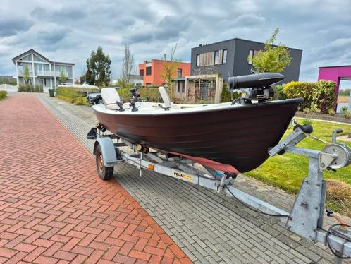 Visboot 4.3 meter inclusief kanteltrailer en 15PK mercury!, Watersport en Boten, Vis- en Consoleboten, Gebruikt, 10 tot 30 pk