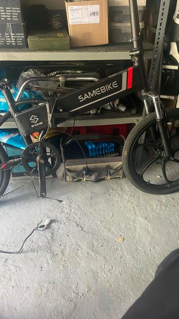 Onderdelen elektrische vouwfiets beschikbaar voor biedingen