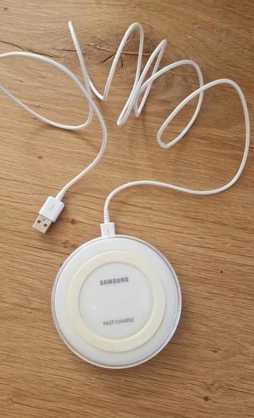 Samsung Draadloze oplader  beschikbaar voor biedingen