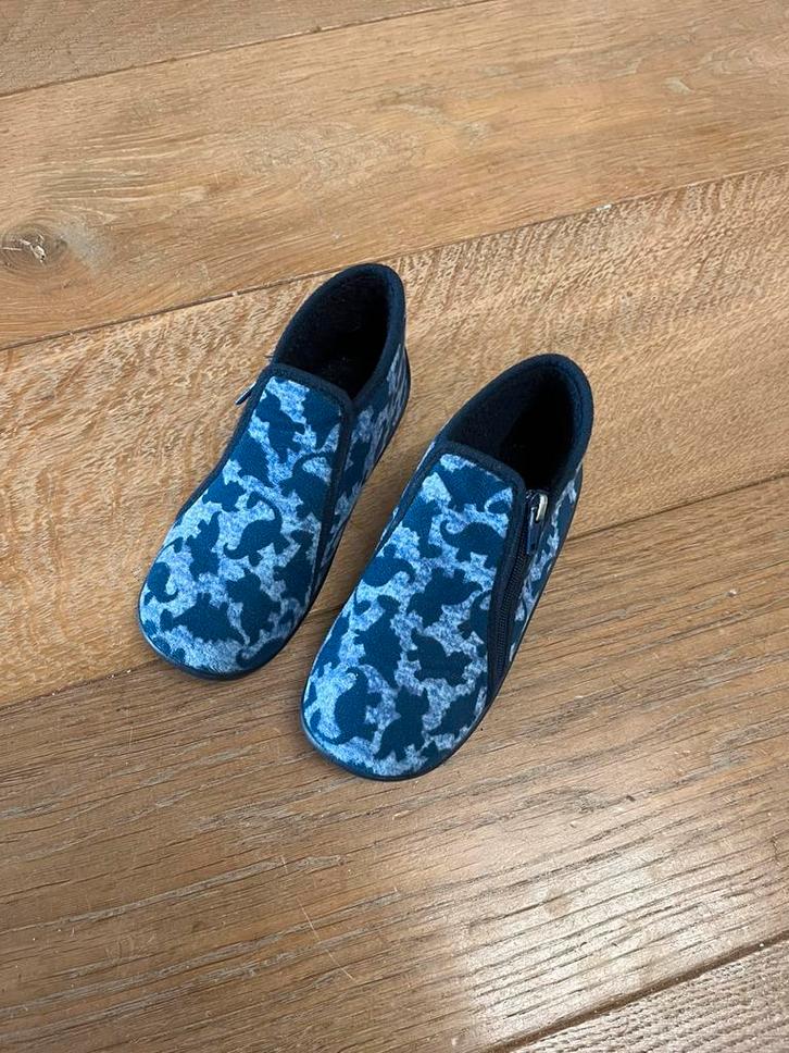 Tooti (Muyters?) pantoffels blauw met dino's, maat 27, Kinderen en Baby's, Kinderkleding | Schoenen en Sokken, Gebruikt, Overige typen