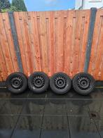 Winterbanden voor Renault Clio en Twingo 185 / 60 / R15, Auto diversen, Wieldoppen, Ophalen, Gebruikt