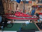 brandweerboot "Dusseldorf", Hobby en Vrije tijd, Modelbouw | Auto's en Voertuigen, Ophalen, Groter dan 1:32, Overige merken