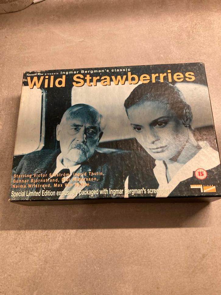 Wild Strawberries - Ingmar Bergman VHS Boxset, Cd's en Dvd's, VHS | Film, Gebruikt, Filmhuis, Vanaf 12 jaar, Ophalen of Verzenden