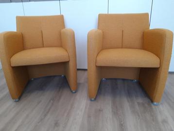 Leolux fauteuil 2X per stuk bieden vanaf 200.- beschikbaar voor biedingen