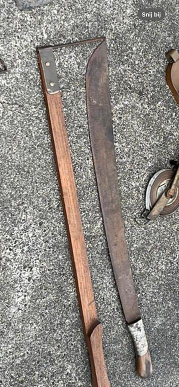 Kapmes zwaard mooi stevig beschikbaar voor biedingen