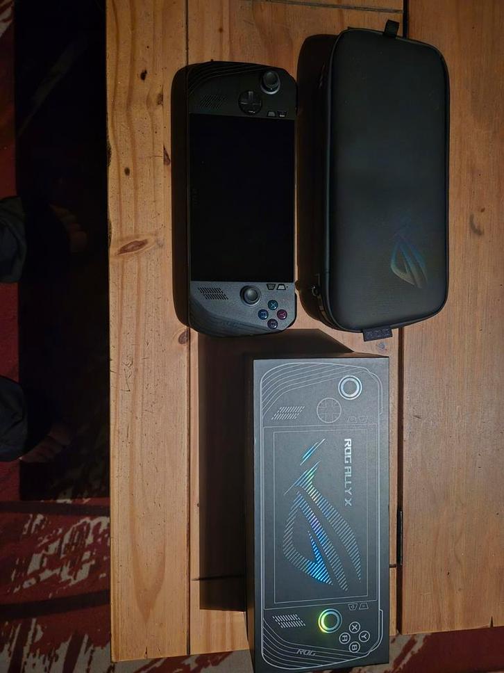ASUS ROG Ally X - Nieuwstaat!, Spelcomputers en Games, Games | Nintendo Switch, Zo goed als nieuw, Overige genres, 1 speler, Vanaf 12 jaar