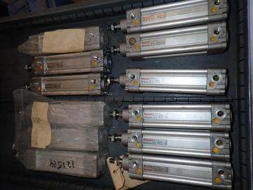 Partij Festo / Rexroth Pneumatiek Koppelingen / Cilinders beschikbaar voor biedingen