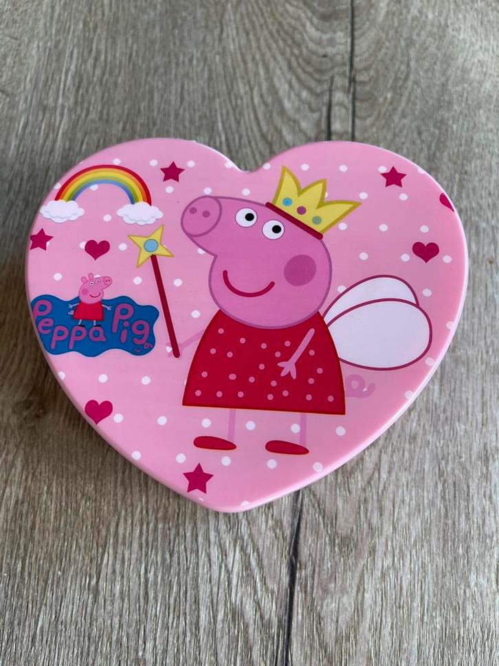 Roze hartvormige juwelenkistje Peppa Pig met inhoud, Kinderen en Baby's, Speelgoed | Overig, Zo goed als nieuw, Meisje, Ophalen of Verzenden