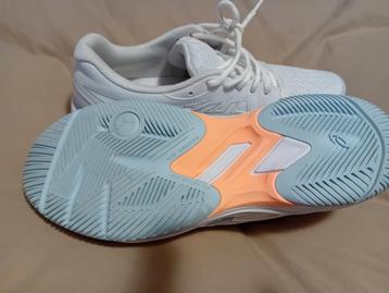 Asics Schoenen Maat 42 - Nieuw! beschikbaar voor biedingen