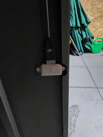 Ikea Ivar kast

133 cm breed
226 cm hoog
30 cm diep - afbeelding 4