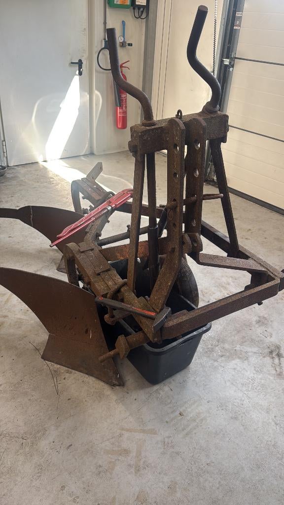 Rondgaande ploeg en getrokken maaier stationaire motoren, Gebruikt, Tot 2500, Tot 80 Pk, Ophalen