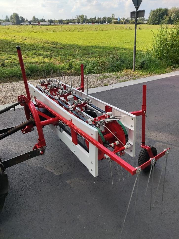 KRAFTER bandhooier / hooikeerder (werkbreedte 2,10, z.g.a.n), Zakelijke goederen, Agrarisch | Werktuigen, Akkerbouw, Bollenteelt