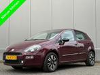 Fiat Punto Evo 0.9 TwinAir - nap! - airco - cruise - trekhaa, Auto's, Voorwielaandrijving, Euro 5, Gebruikt, Zwart
