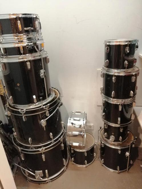2 drum sets en verschillende snaredrums., Muziek en Instrumenten, Drumstellen en Slagwerk, Gebruikt, Sonor, Ophalen