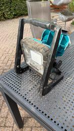 Makite werklamp, te gebruiken op accu en 220v, Doe-het-zelf en Verbouw, Ophalen, Gebruikt, Minder dan 50 watt