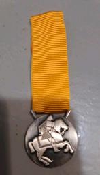 Miniatuur medaille mars 6x diekirch luxemborg, Verzamelen, Ophalen of Verzenden, Landmacht, Overige gebieden, Lintje, Medaille of Wings