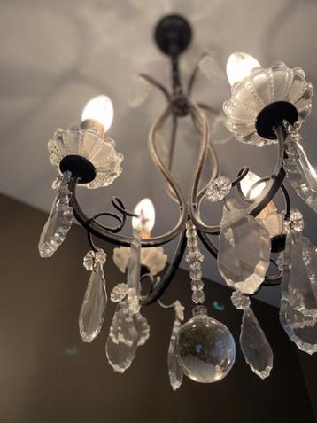 Elegante oude franse kroonluchter 4 arms antiek chique beschikbaar voor biedingen