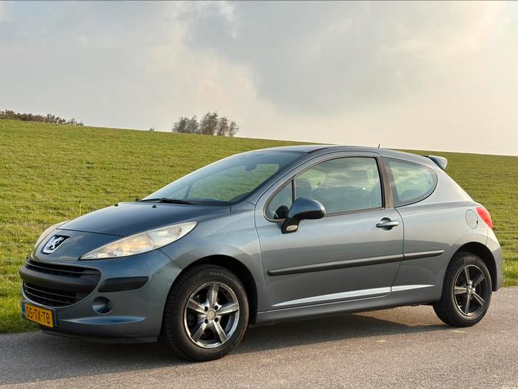 Peugeot 207 1.4 16V 2007 Grijs | airco | cruise | nw apk!!!, Auto's, Peugeot, Bedrijf, ABS, Airbags, Airconditioning, Bochtverlichting