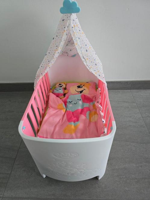 BABY Born - Complete set (bed, stoel, wastafel etc.), Kinderen en Baby's, Speelgoed | Poppen, Zo goed als nieuw, Babypop, Ophalen