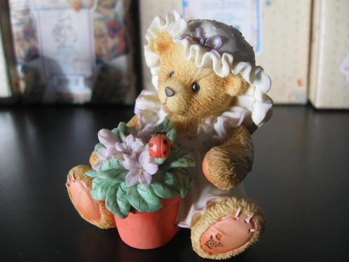 Meerdere Cherised teddies compleet met doos als nieuw Violet, Verzamelen, Beren en Cherished Teddies, Zo goed als nieuw, Beeldje