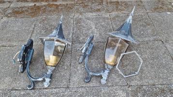 2 fraaie tuin wandlampen, aluminium, klassieke lantaarnstijl beschikbaar voor biedingen