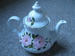 Theepot jaren 80/90 met bloemmotief, nieuw., Overige materialen, Overige typen, Nieuw, Ophalen of Verzenden