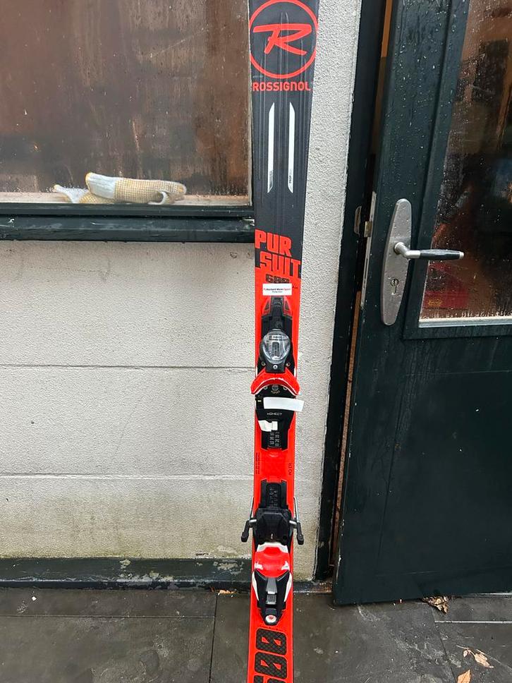 Rossignol Pursuit 600 ski’s 163 cm + stokken – goede staat, Sport en Fitness, Skiën en Langlaufen, Gebruikt, Ski's, Skiën, Rossignol