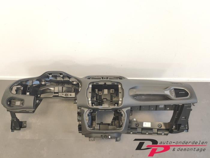 Dashboard van een Jeep Renegade, Auto-onderdelen, Dashboard en Schakelaars, Jeep, Gebruikt, 3 maanden garantie, Ophalen of Verzenden
