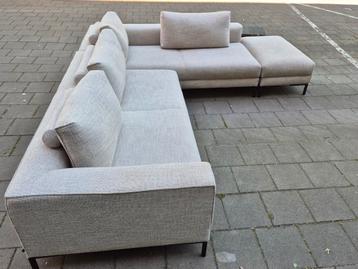 Design on stock hoekbank AIKON 3 X 2 M en hocker/poef stof  beschikbaar voor biedingen
