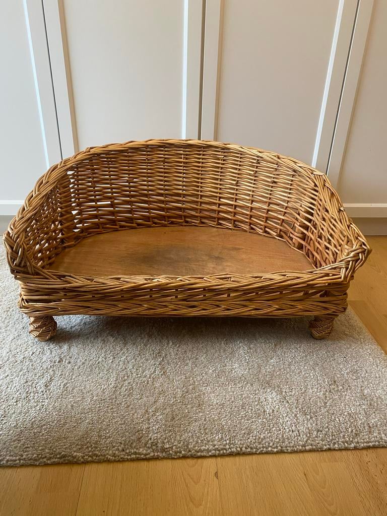 Rieten hondenmand, Ophalen, Zo goed als nieuw, Riet