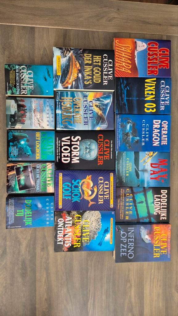 Clive Cussler oa Dirk Pitt 18 boeken, Boeken, Avontuur en Actie, Gelezen, Ophalen