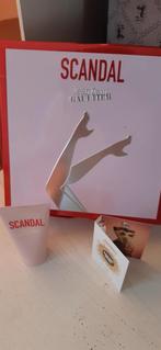 Mooi blik van jean paul goldtier met 2 miniatuurtjes parfum, Ophalen of Verzenden, Gehele gezicht