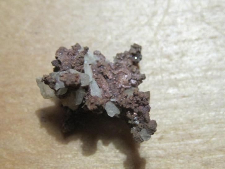 min. 3x edelsteenkluster MALACHIET MET KOPER (4), Verzamelen, Mineralen en Fossielen, Mineraal, Verzenden