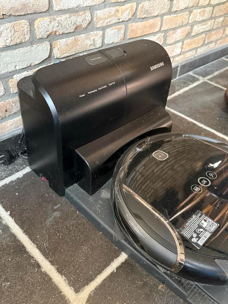 Samsung Robotstofzuiger - Wegens verhuizing, Witgoed en Apparatuur, Stofzuigers, Gebruikt, Robotstofzuiger, Reservoir, Ophalen