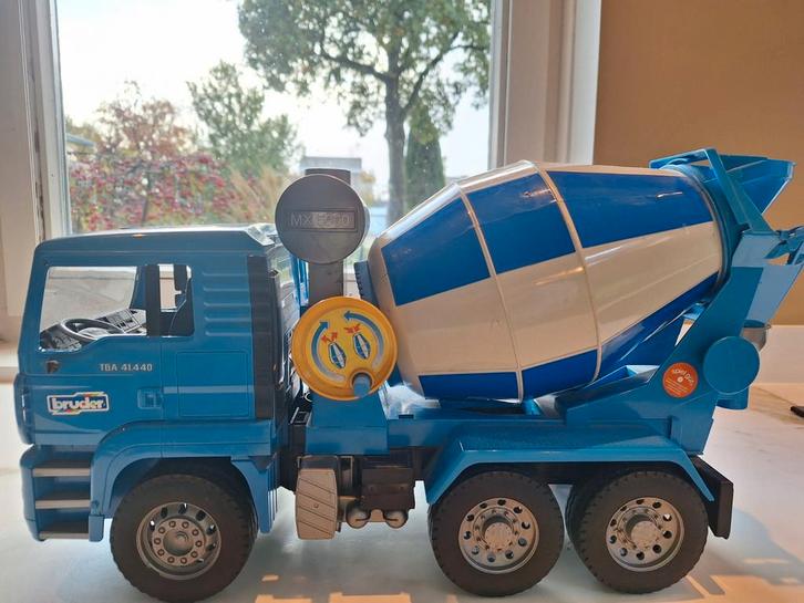 Bruder MAN Cementwagen - mist onderdelen, Kinderen en Baby's, Speelgoed | Speelgoedvoertuigen, Gebruikt, Ophalen of Verzenden