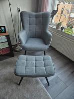 Grijze Fauteuil met Voetenbank - Stijlvol!, Huis en Inrichting, Fauteuils, Ophalen, Gebruikt