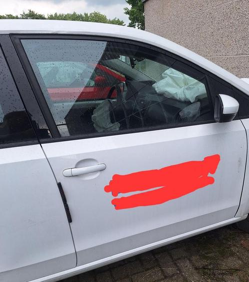Deur Portier VW Up rechts voor 5 deurs bj 2021 kleur LC9A, Auto-onderdelen, Carrosserie en Plaatwerk, Deur, Volkswagen, Gebruikt