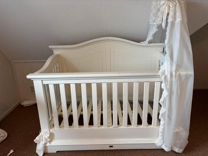 Bopita Ledikant met klamboe MOET WEG!, Kinderen en Baby's, Babywiegjes en Ledikanten, Zo goed als nieuw, Ledikant, Ophalen