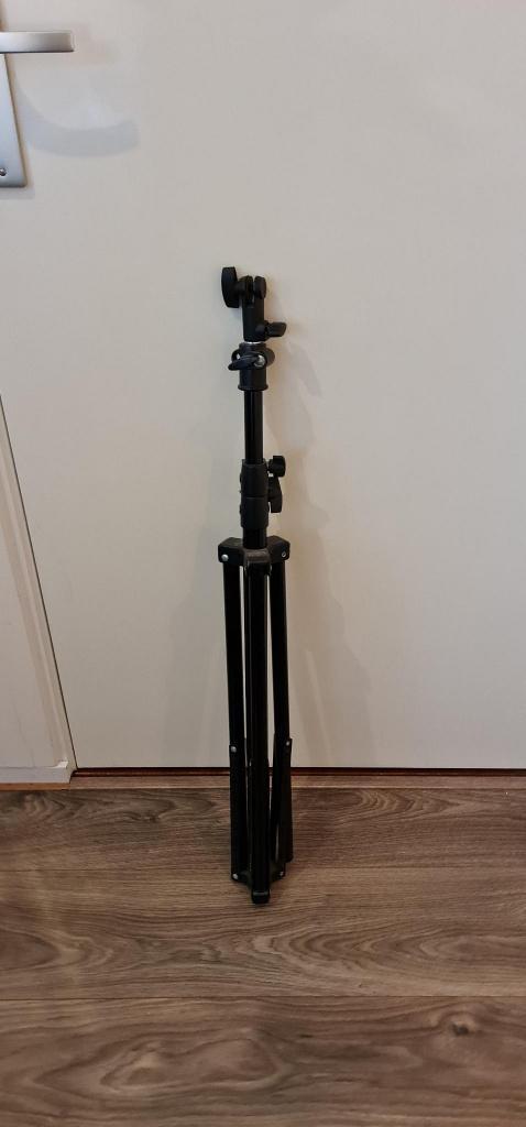 Tripot 2m, Audio, Tv en Foto, Fotografie | Statieven en Balhoofden, Gebruikt, Driepoot, 175 cm of meer, Ophalen