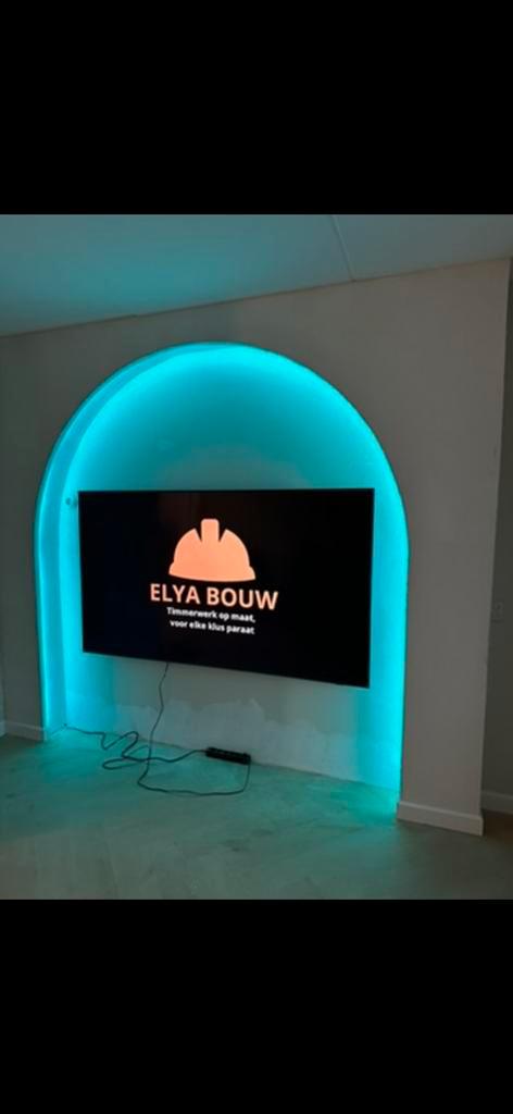 CINEWALL OP MAAT, Huis en Inrichting, Overige Huis en Inrichting, Zo goed als nieuw, Ophalen